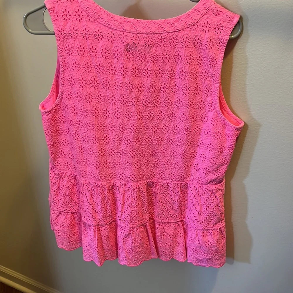 Vineyard Vines Top - Picture 5 of 5